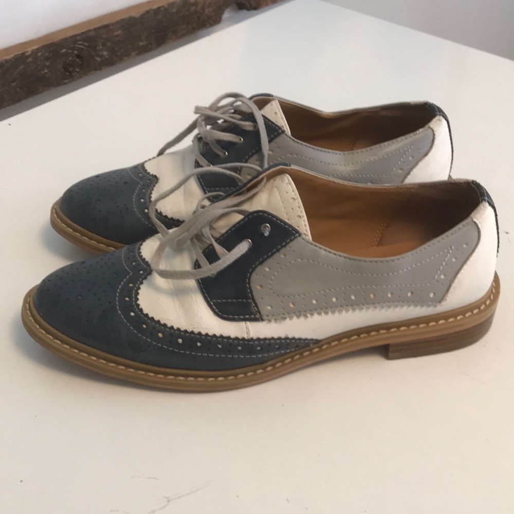 14th & Union blue/gray/white brogues